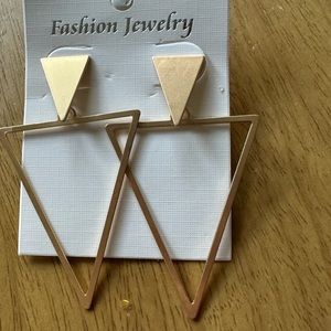 NWT gold triangle dangle earrings